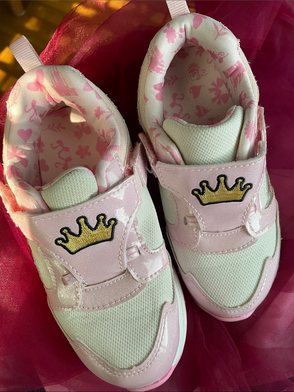 Size 12 Disney princess light up sneakers pink white GROUNDUP